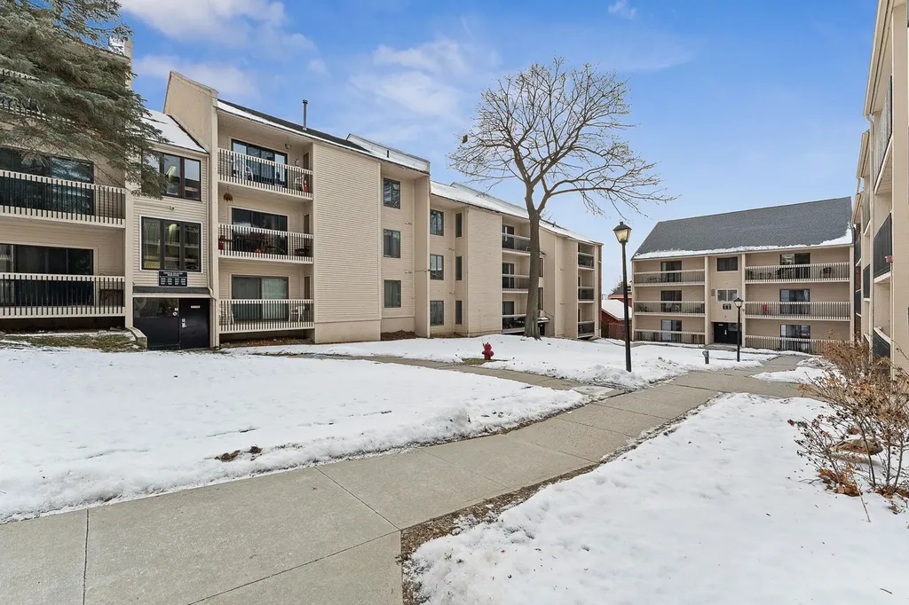 349 Pearl Street Burlington VT 05401