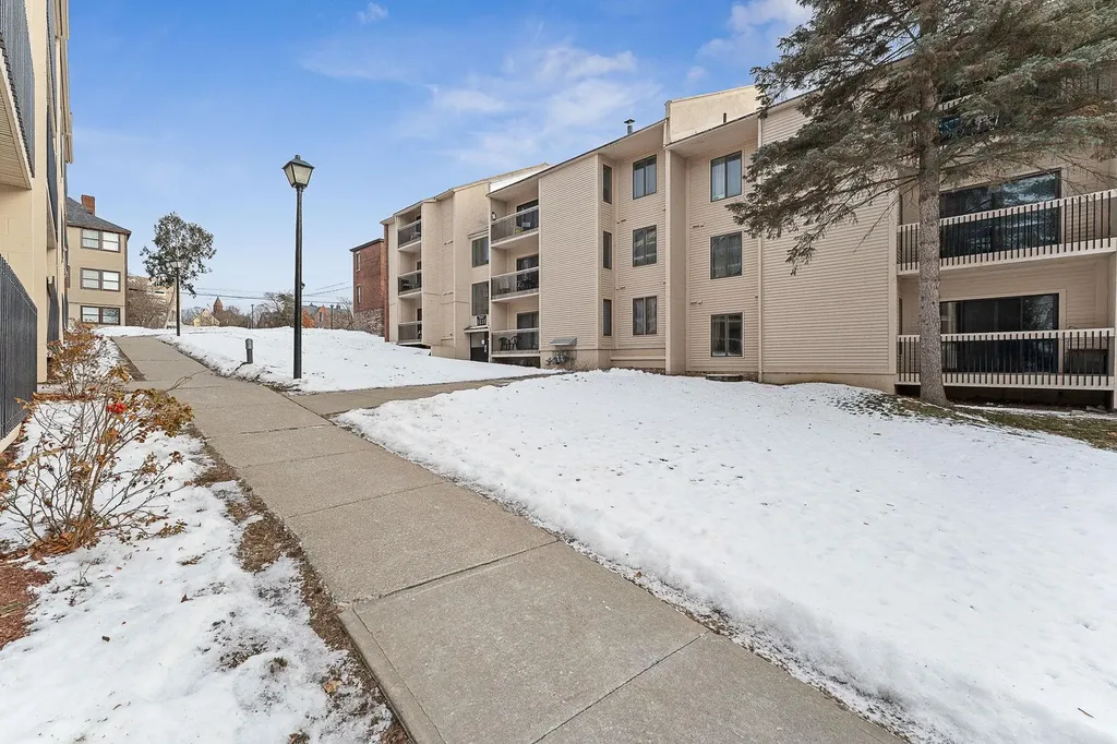 349 Pearl Street Burlington VT 05401