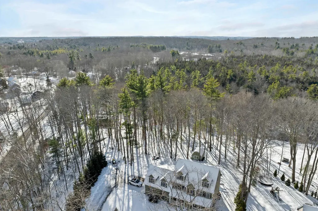 14 Lovell Road Stratham NH 03885