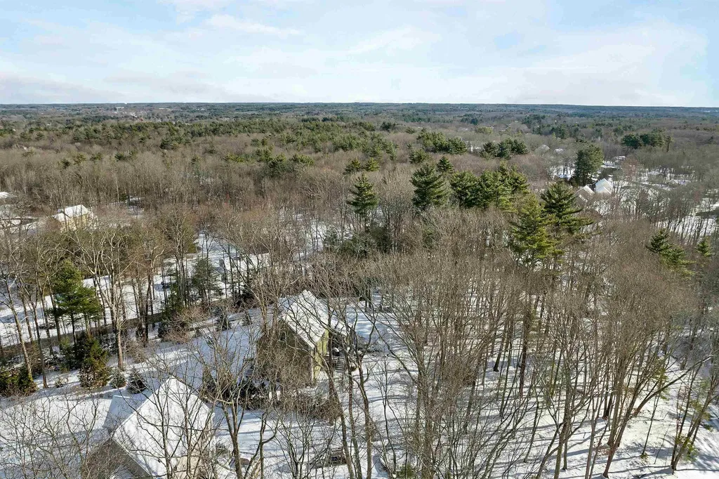 14 Lovell Road Stratham NH 03885