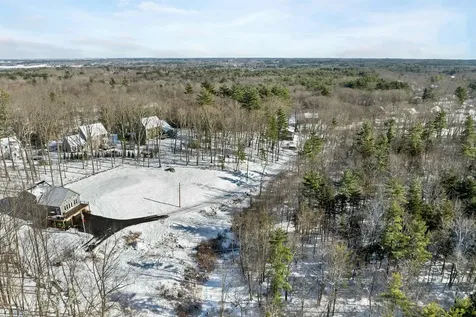 14 Lovell Road Stratham NH 03885