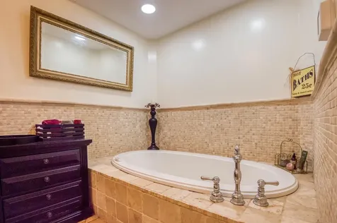 49 Neighbors Row Conway NH 03860