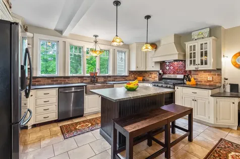 49 Neighbors Row Conway NH 03860
