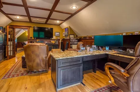 49 Neighbors Row Conway NH 03860