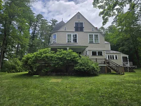49 Neighbors Row Conway NH 03860