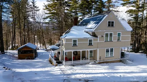 49 Neighbors Row Conway NH 03860