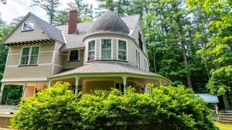 49 Neighbors Row Conway NH 03860