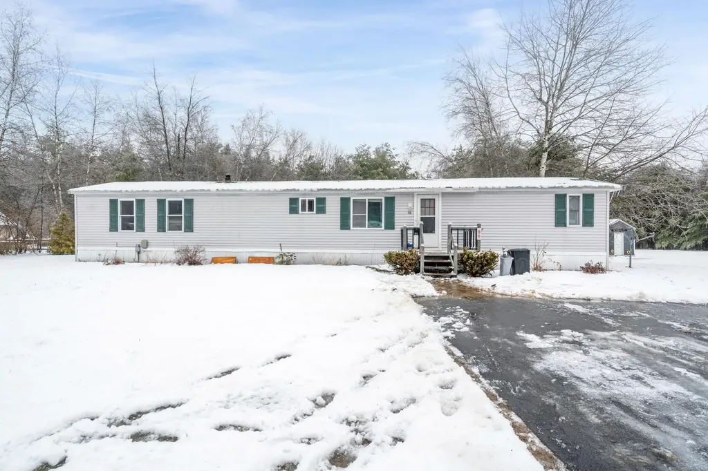 86 Martin Road Deering NH 03244