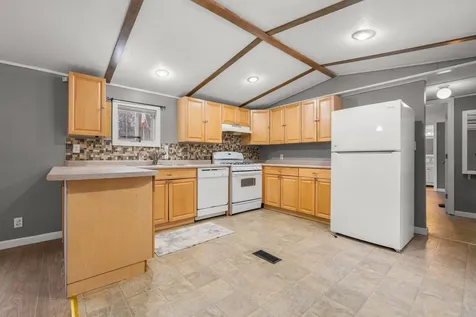 86 Martin Road Deering NH 03244