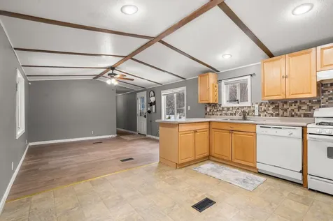 86 Martin Road Deering NH 03244