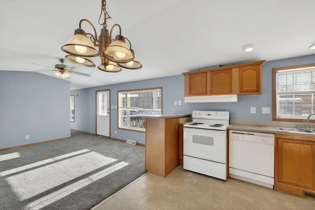 7 Puritan Lane Ossipee NH 03814