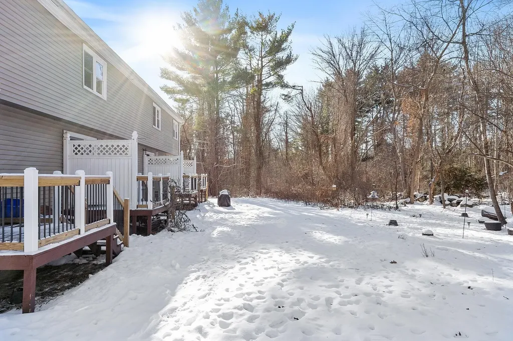 25 Hampton Road Exeter NH 03833