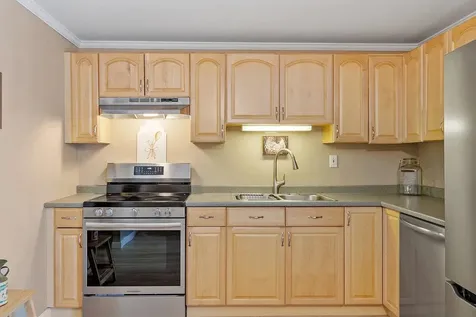 25 Hampton Road Exeter NH 03833