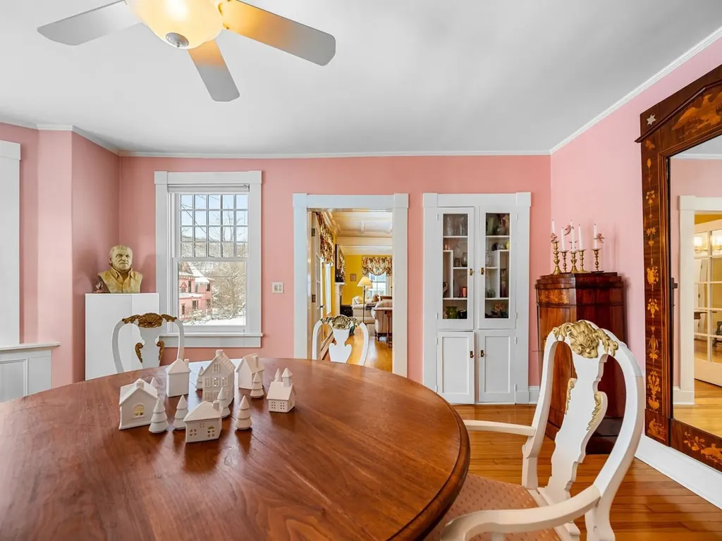 27 Loomis Street Montpelier VT 05602