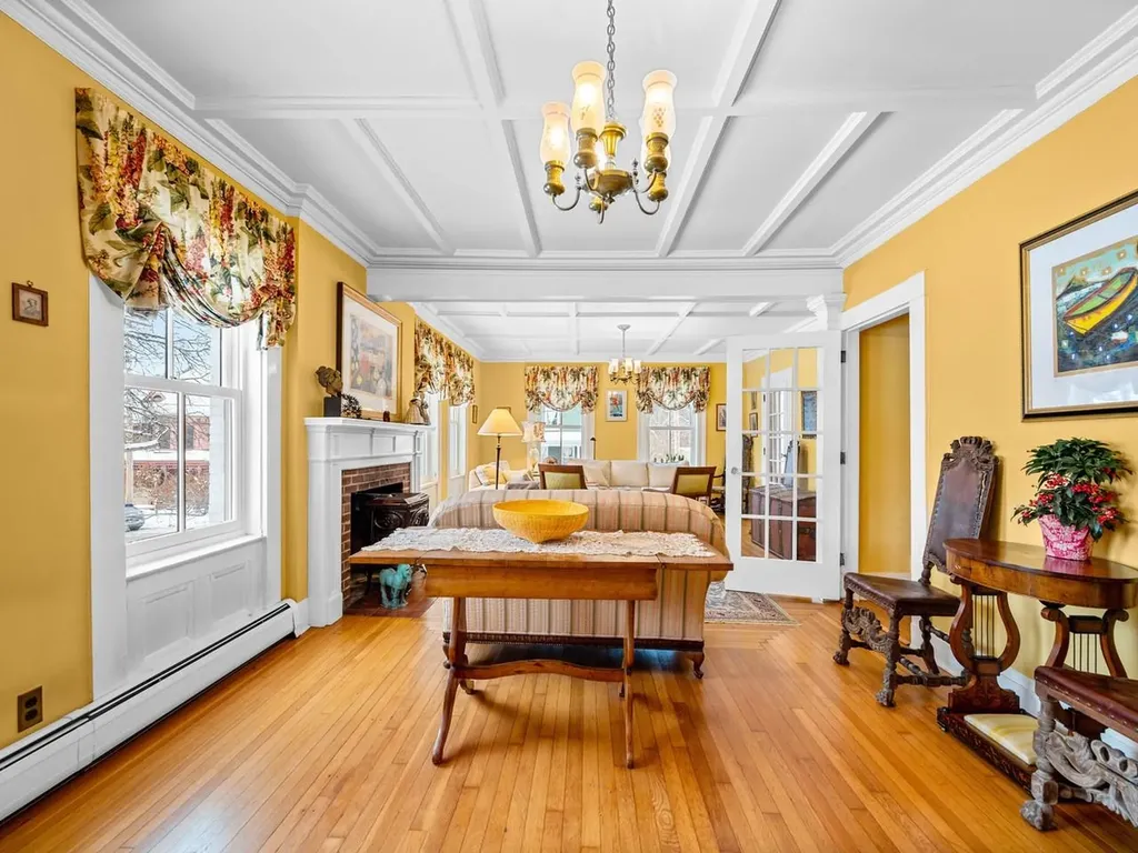 27 Loomis Street Montpelier VT 05602