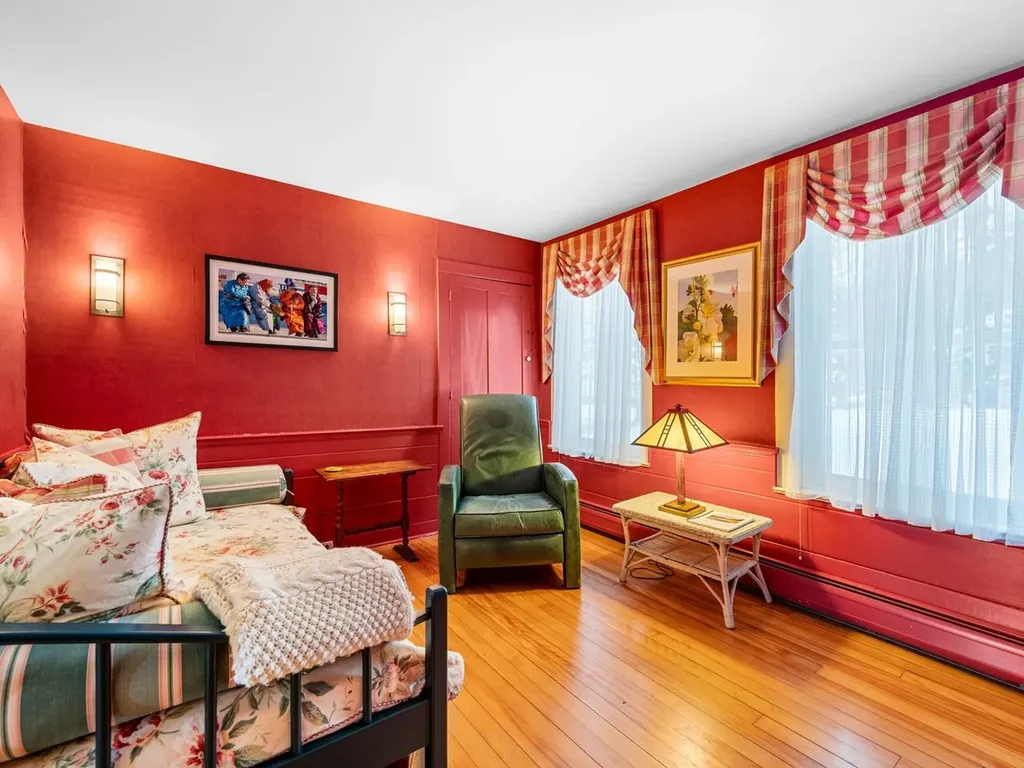 27 Loomis Street Montpelier VT 05602