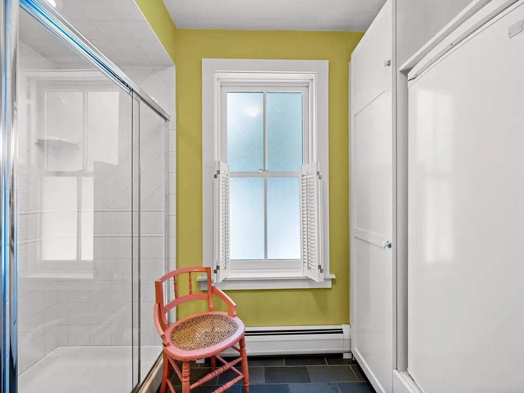 27 Loomis Street Montpelier VT 05602