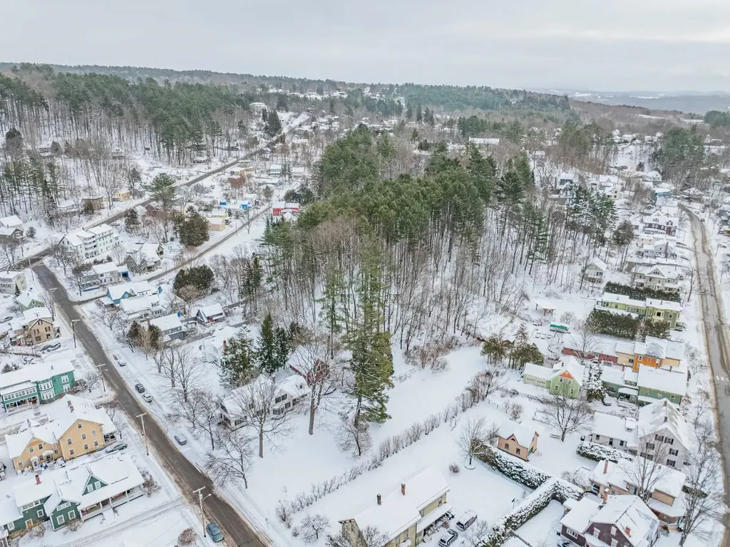 27 Loomis Street Montpelier VT 05602