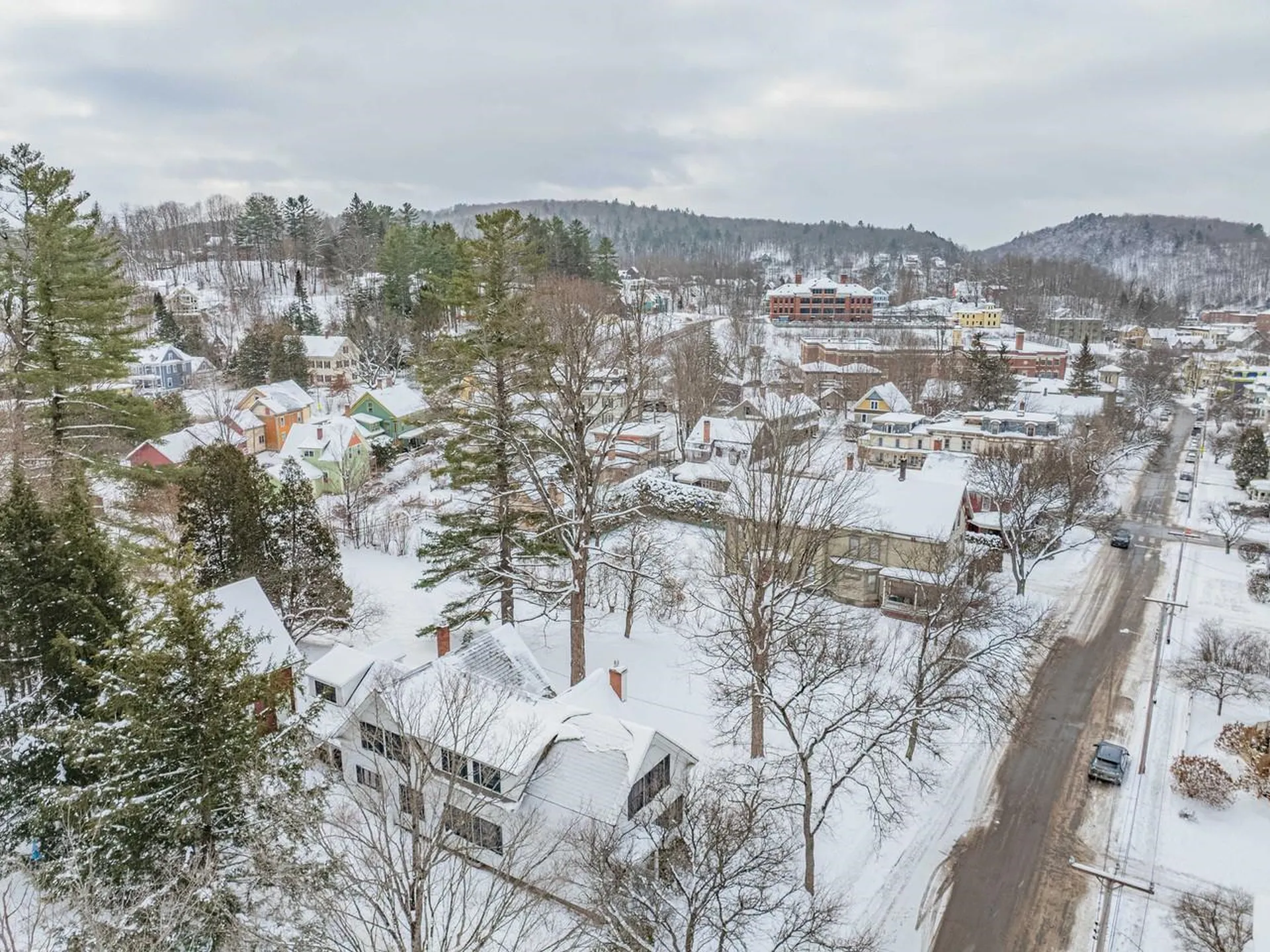 27 Loomis Street Montpelier VT 05602