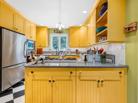 27 Loomis Street Montpelier VT 05602