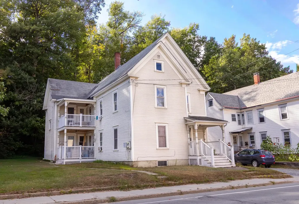 789 Railroad Street St. Johnsbury VT 05819