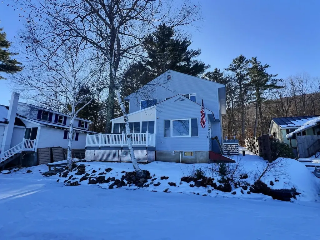 16 Sunnyside Terrace Sunapee NH 03782
