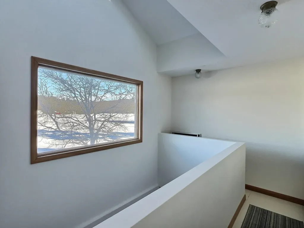 16 Sunnyside Terrace Sunapee NH 03782