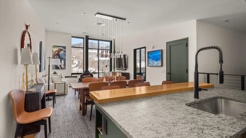 69 Hourglass Drive Stowe VT 05672