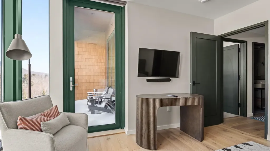 69 Hourglass Drive Stowe VT 05672