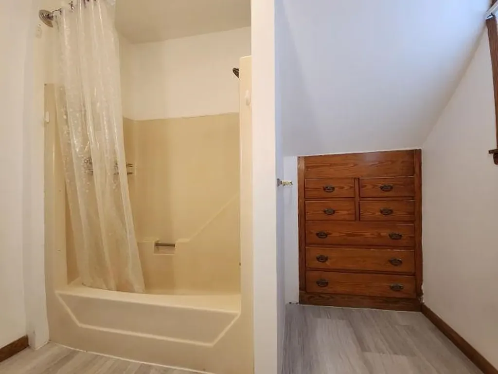 24 Jewel Street Gorham NH 03581