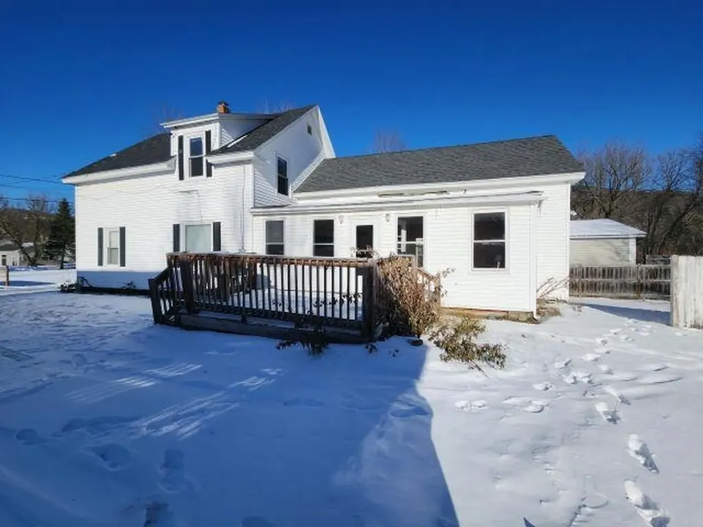 24 Jewel Street Gorham NH 03581