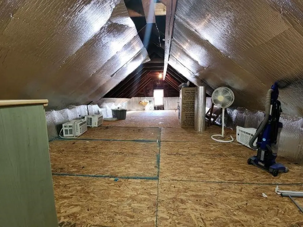 24 Jewel Street Gorham NH 03581