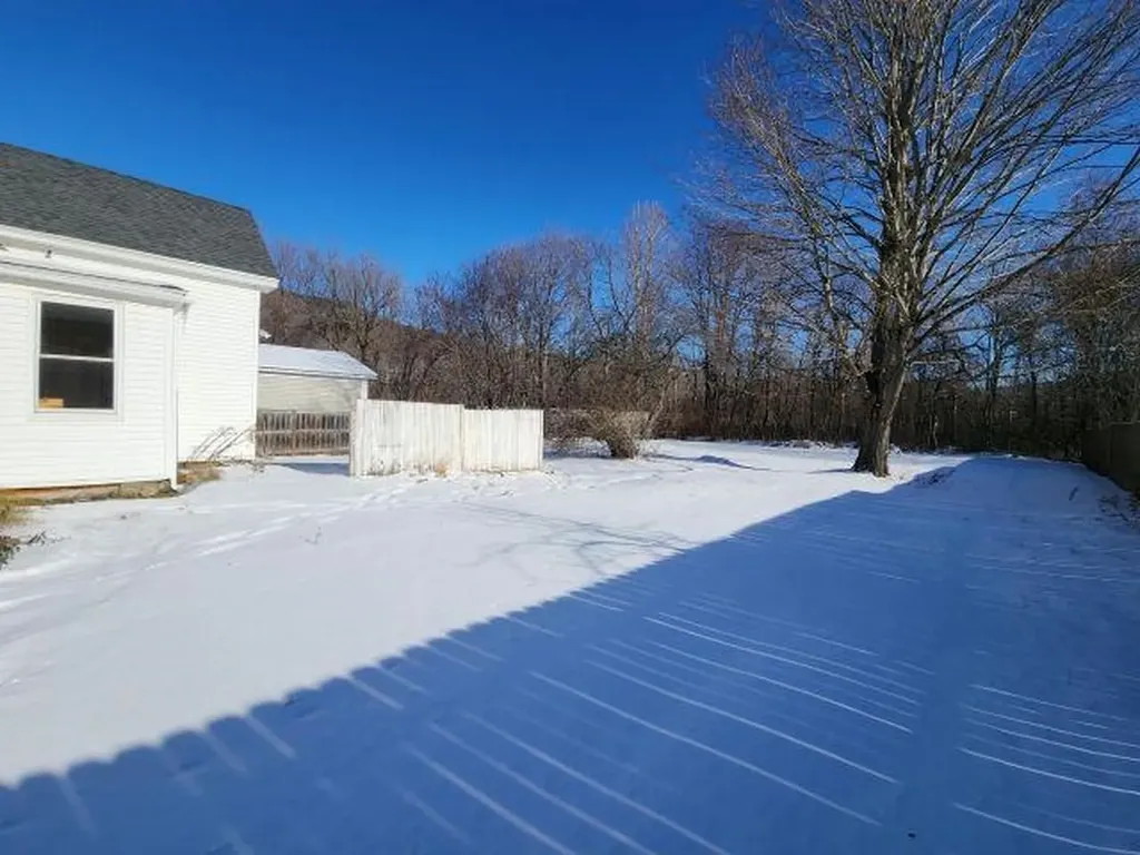 24 Jewel Street Gorham NH 03581