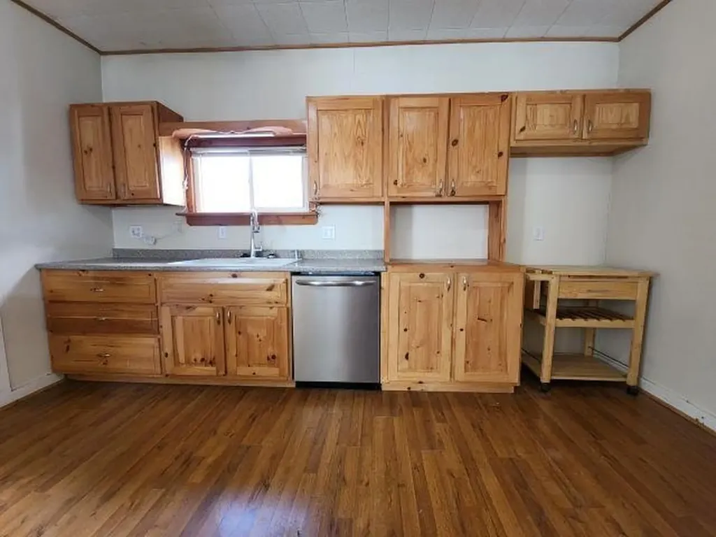 24 Jewel Street Gorham NH 03581