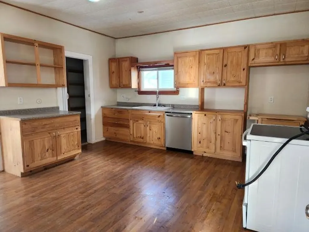 24 Jewel Street Gorham NH 03581