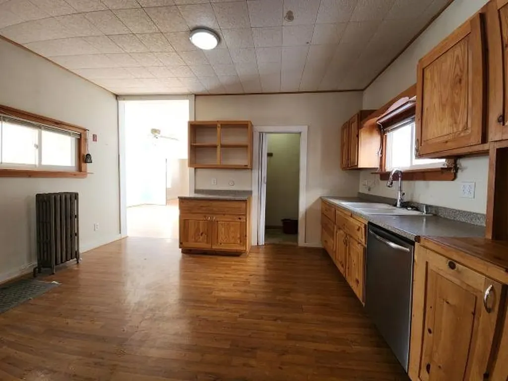 24 Jewel Street Gorham NH 03581