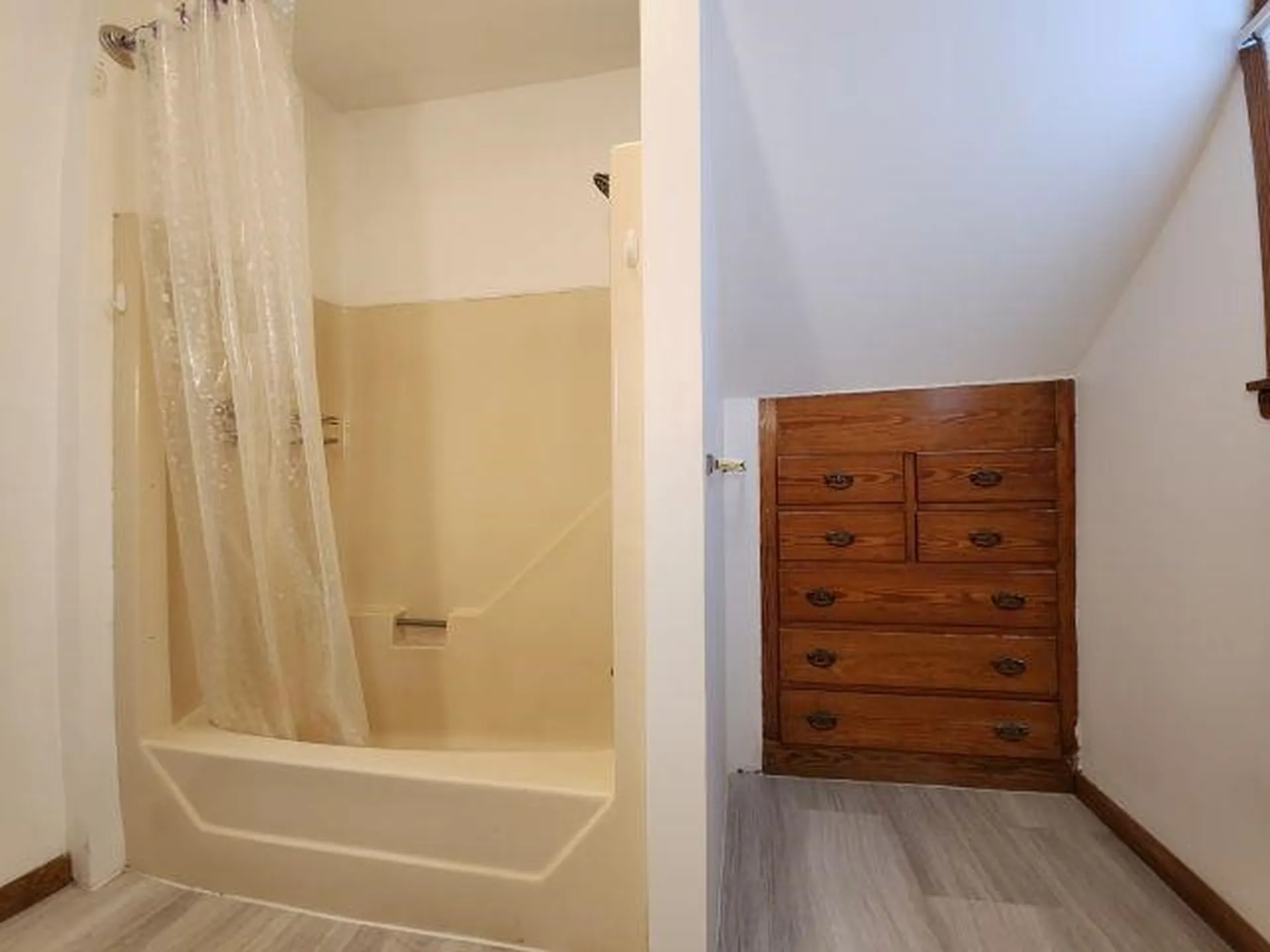 24 Jewel Street Gorham NH 03581