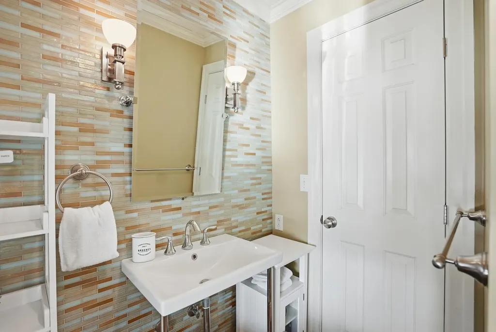 145 Cannon Point Road Charlotte VT 05445