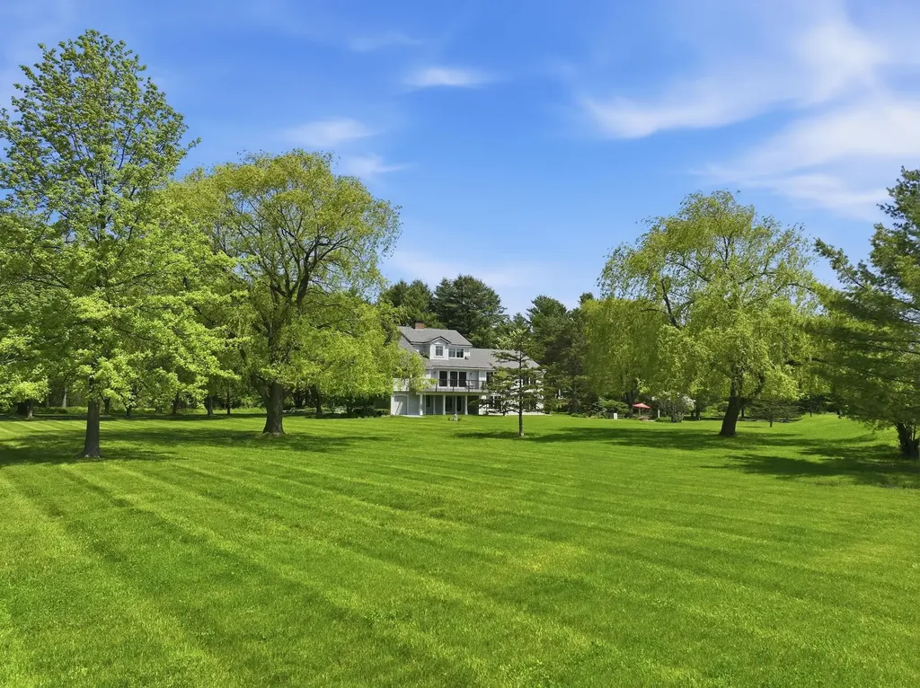 145 Cannon Point Road Charlotte VT 05445