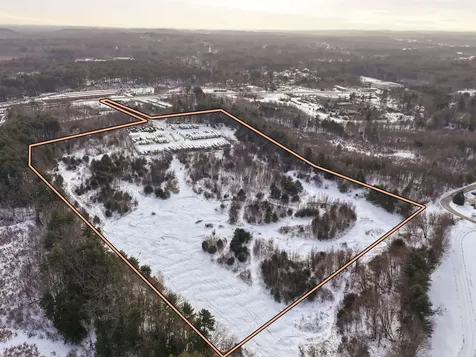 214 A Plasitow Road Plaistow NH 03865