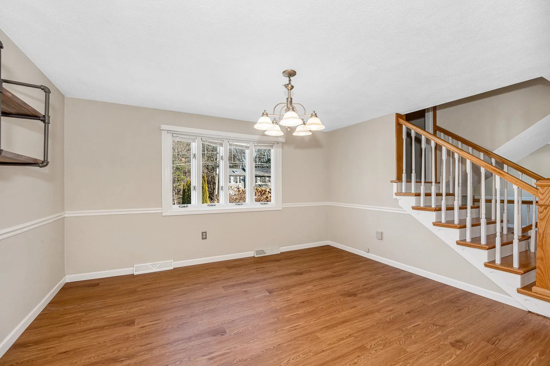 25 Robinhood Road Nashua NH 03062