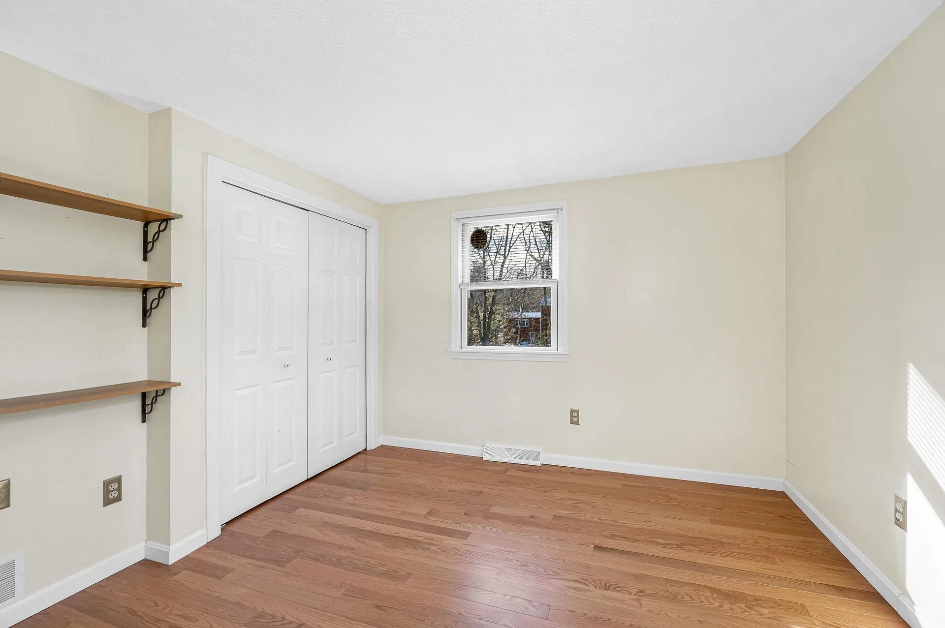 25 Robinhood Road Nashua NH 03062