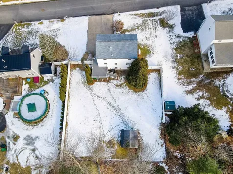 25 Robinhood Road Nashua NH 03062