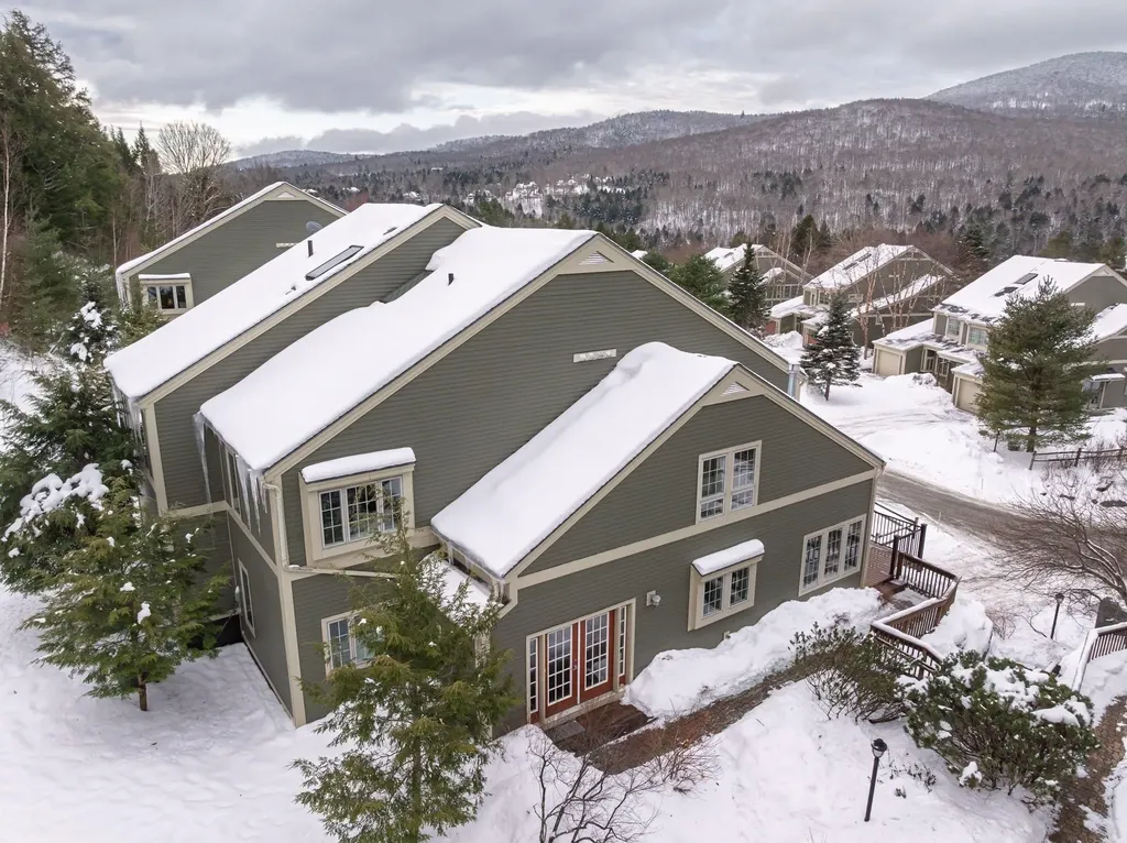646 Topnotch Drive Stowe VT 05672