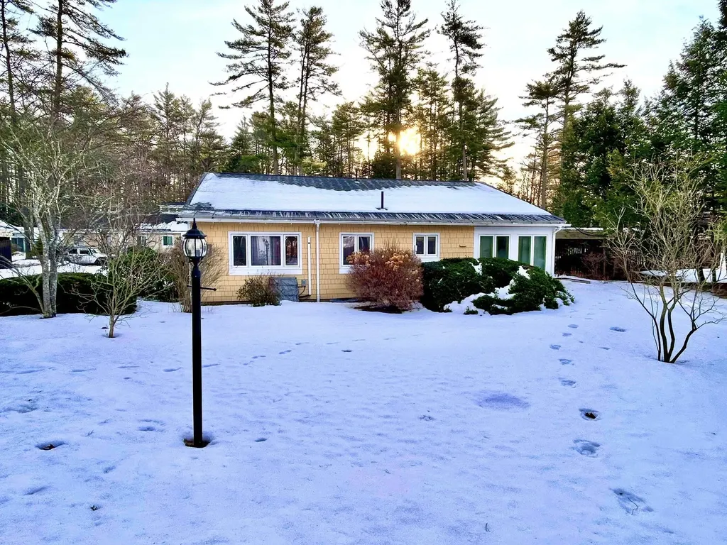 14 Amoskeag Road Concord NH 03301