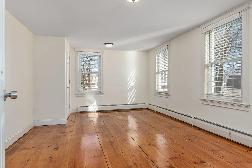 83 Cabot Street Portsmouth NH 03801