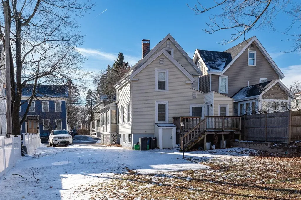 83 Cabot Street Portsmouth NH 03801