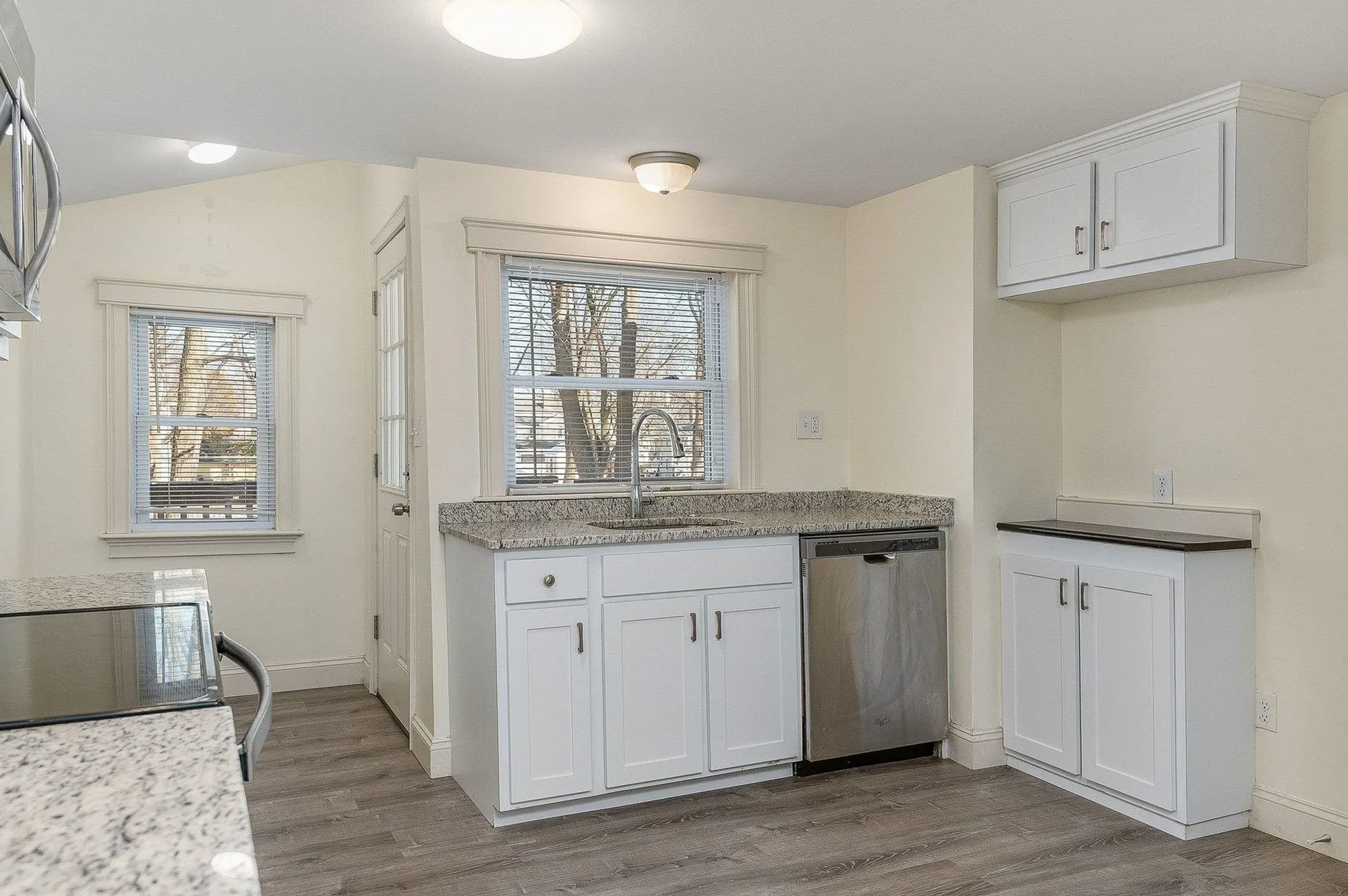 83 Cabot Street Portsmouth NH 03801