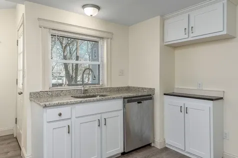 83 Cabot Street Portsmouth NH 03801