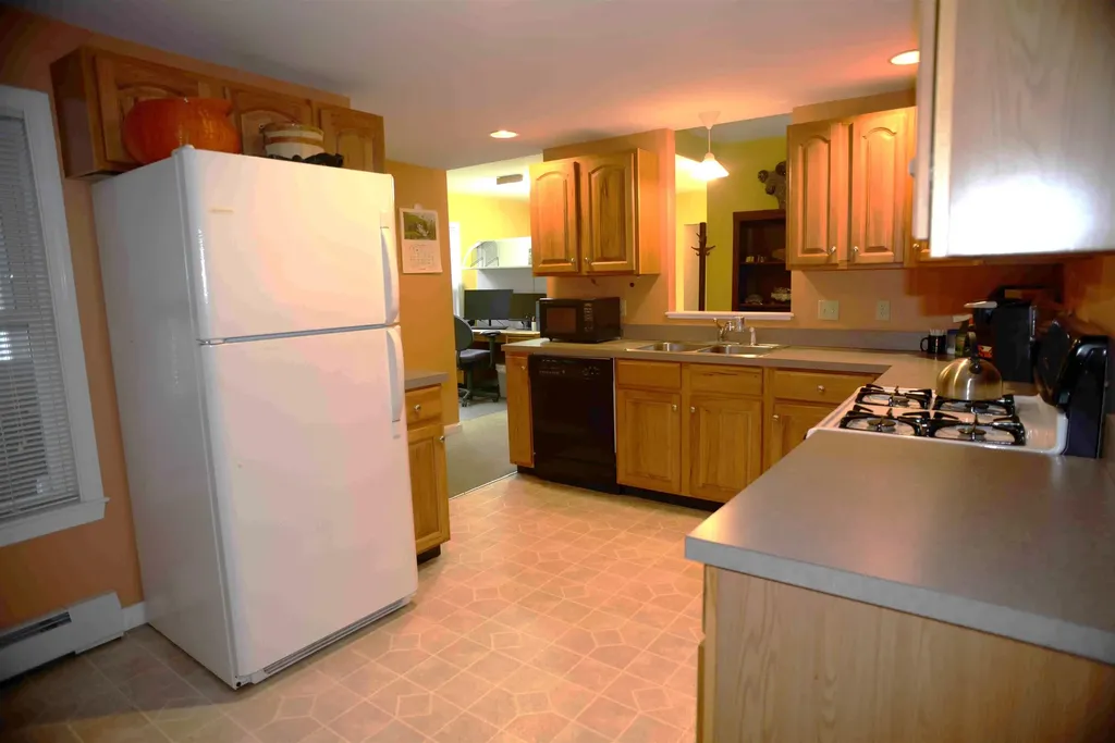 51 Portsmouth Avenue Exeter NH 03833